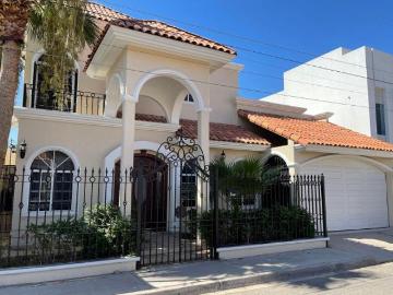 CASA EN VENTA EN PRIVADA CATAVIÑA