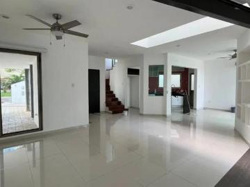 Casa en venta en Privada Marsella – Altabrisa, Mérida, Yucatán Zona Norte
