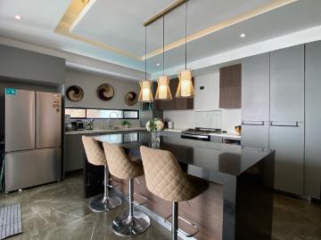 Casa en Venta en Privada Paseo del Vergel con Alberca Privada y Terraza