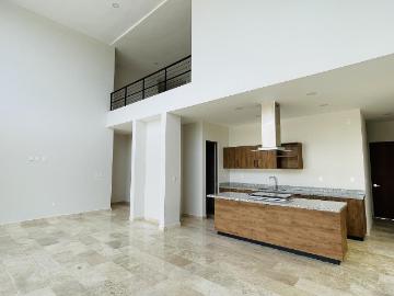 CASA EN VENTA EN PRIVADA RESIDENCIAL EN TIXCUYTÚN