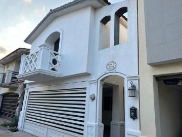 CASA EN VENTA EN PRIVADAS DE ANAHUAC SECTOR PREMIER ESCOBEDO