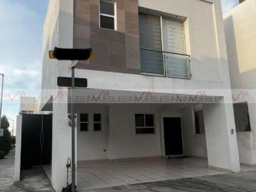 Casa en venta en Privadas Del Canadá