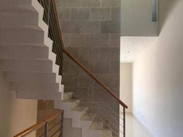CASA EN VENTA EN PRIVANZAS 5o SECTOR