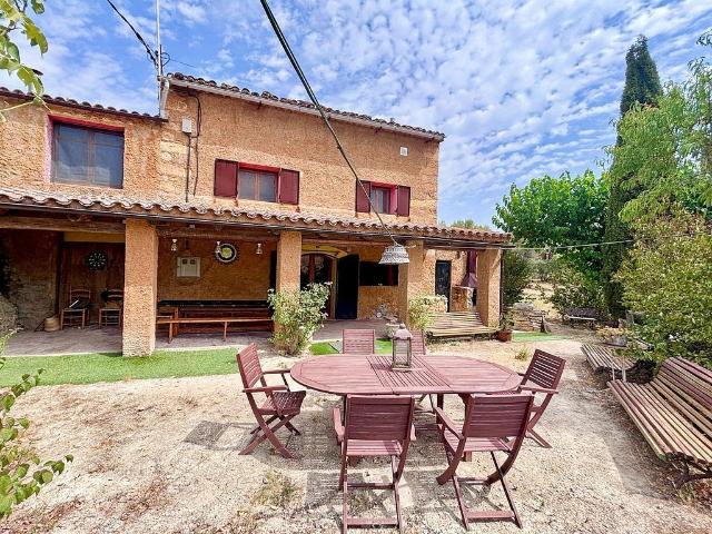Casa en venta en Querol, de 337 m² 4 habitaciones por 395.000