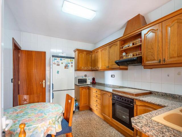 Casa en venta en Rubí, Ca n´Oriol. Casa en venta en Can Roses, 3 dormitorios. Casas.