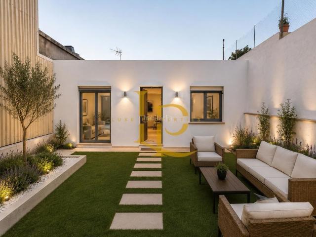 Casa en venta en Rubí, Ca n´Oriol. PRECIOSA CASA CON JARDÍN PRIVADO Y MÁXIMA INTIMIDAD. Casas.