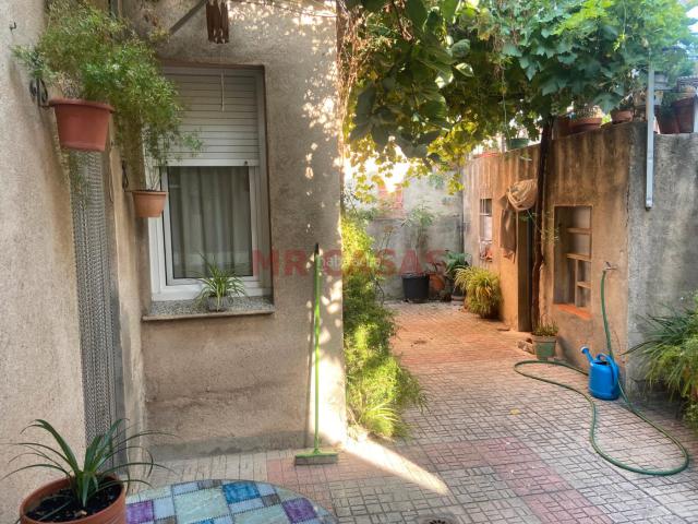 Casa en venta en Rubí, Mercat. BONITA CASA DE PUEBLO. Casas.
