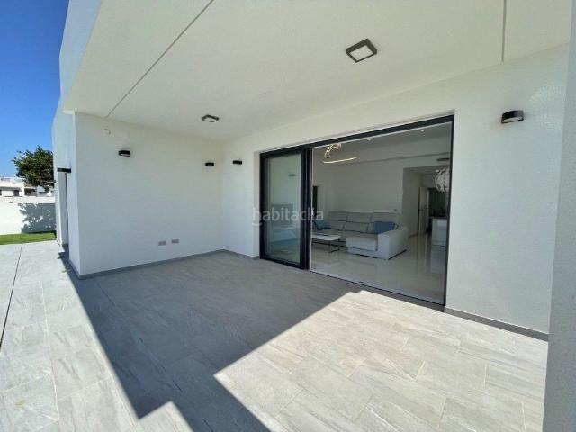 Casa en venta en Rafal. Vivienda Aislada 3 habitaciones Venta Rafal. Casas.