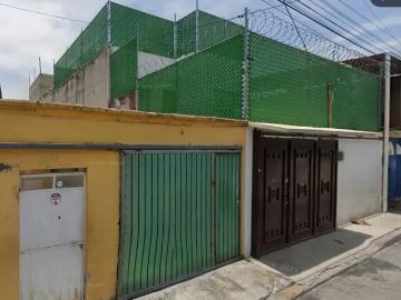 Casa en Venta en Ramos Millán: ¡A Pasos de Viaducto y Foro Sol!