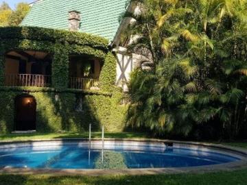 Casa en Venta en Rancho Cortes, Cuernavaca, Morelos