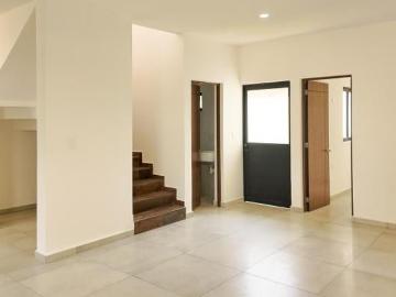CASA EN VENTA EN REAL DE PALMAS MOD AUREA C11 F 828