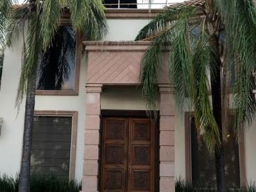 CASA EN VENTA EN REAL DEL VALLE SAN PEDRO GARZA GARCIA