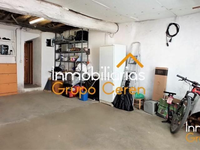Casa en venta en Redecilla del Camino. CASA DE PUEBLO PARA ENTRAR A VIVIR, EN PLAZA PRINCIPAL DE REDECILLA DEL CAMINO. Casas Redecilla del.