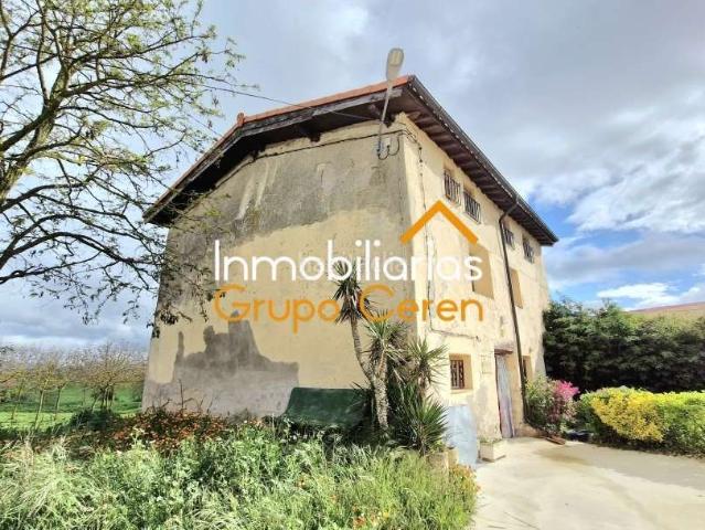 Casa en venta en Redecilla del Campo. Ven a disfrutar del mundo rural en Redecilla del Campo, rodeada de campos de cereal que te harán olvidarte de tus problemas diario. Casas Redecilla del.