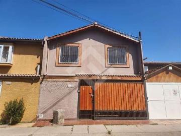 Casa en Venta en Renca 3 dormitorios 2 banos de 97 m