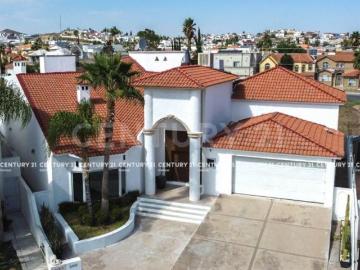 CASA EN VENTA EN RESIDENCIAL ARCADAS, CHIHUAHUA CHIH