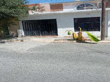 Casa en venta en Residencial Cuauhtémoc, Santa Catarina, Nuevo León