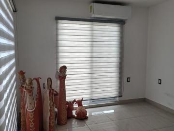CASA EN VENTA EN RESIDENCIAL DEL LAGO, CIUDAD DEL CARMEN, CAMPECHE