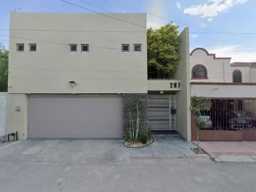 CASA EN VENTA EN RESIDENCIAL LA HACIENDA, TORREÓN, COAHUILA