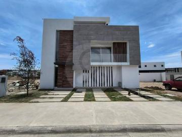 CASA EN VENTA EN RESIDENCIAL LAGOS, PACHUCA