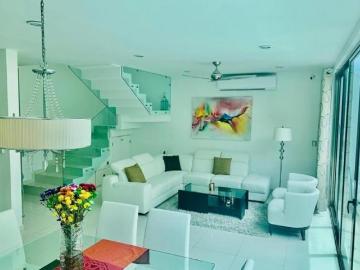 CASA EN VENTA EN RESIDENCIAL PALMARIS CANCUN