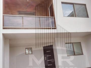 CASA EN VENTA EN RESIDENCIAL PRIVADO 3 RECAMARAS $ 2’090,000.=