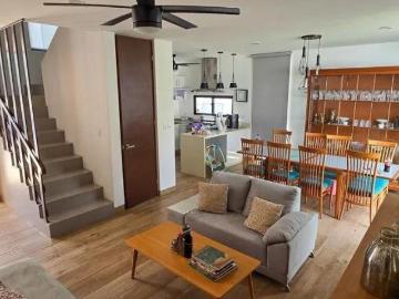 CASA EN VENTA EN RESIDENCIAL SAC UH, A 1 MIN DE PERIFERICO