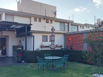 CASA EN VENTA EN RESIDENCIAL VALLE DE LAS FUENTES, CALIMAYA EDOMEX