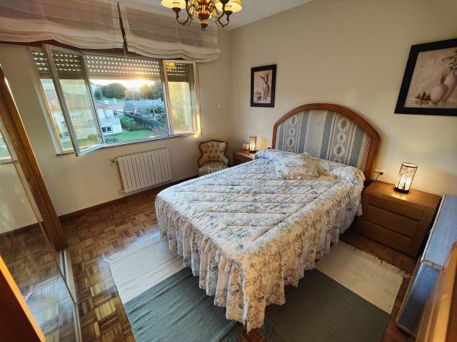 Casa en venta en Rianxo. Casa con Jardín en Venta en Rianxiño. Casas.