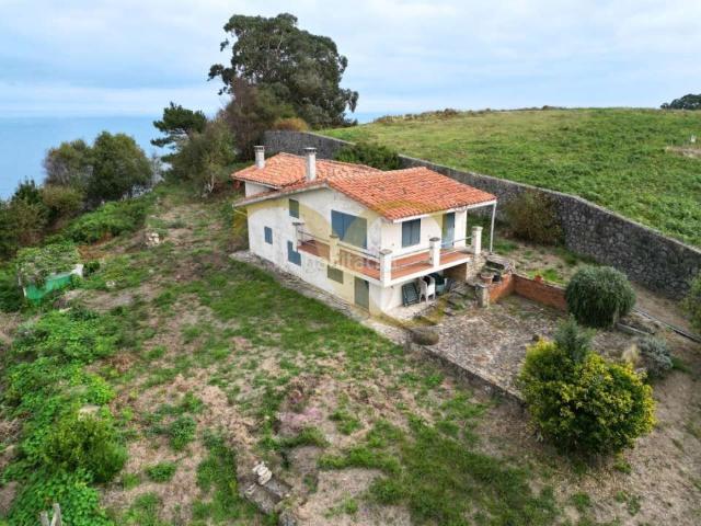 Casa en venta en Ribadesella. Casa para reformar sobre el Mar Cantábrico. Casas.