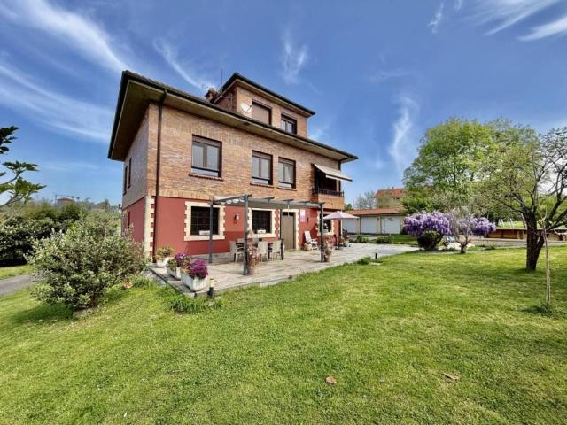 Casa en Venta en Ribamontán Al Monte