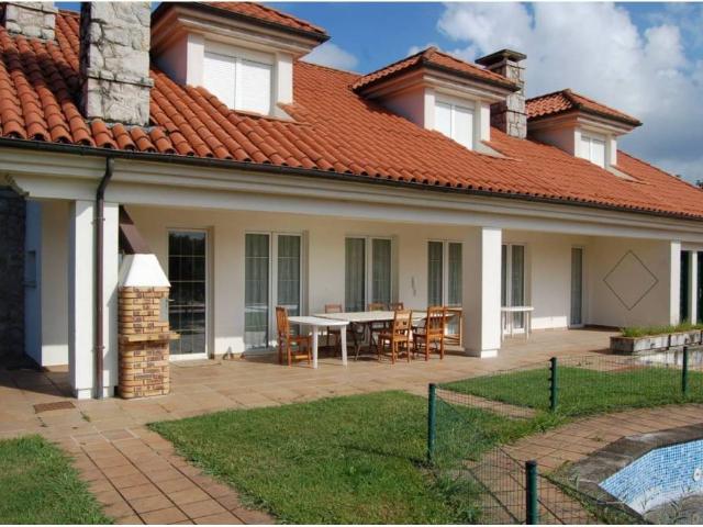 Casa en Venta en Ribamontán Al Monte