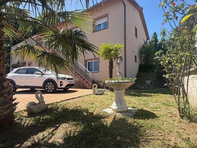 Casa en venta en Riells i Viabrea, de 157 m² 3 habitaciones por 330.000