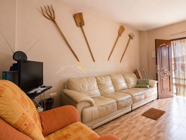Casa en venta en Riogordo. CASA DE CAMPO EN VENTA. Casas.