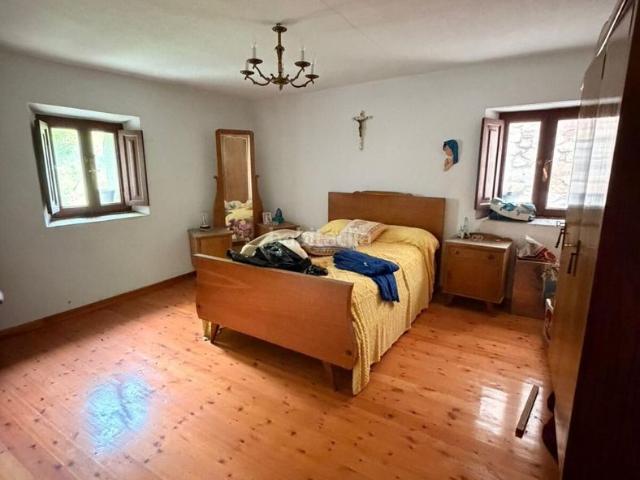 Casa en venta en Riotuerto. Riotuerto. Gran casa en un paraje idílico a 24 km de Santander y 7 de Solares. Casas.