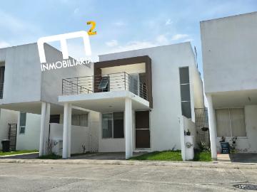 Casa en venta en Rincon Chico, Orizaba, Veracruz de Ignacio de la Llave