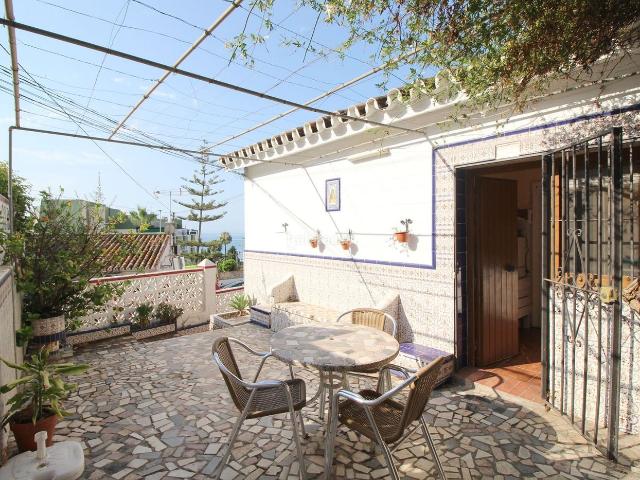 Casa en venta en Rincón de la Victoria, La Cala del Moral. CASA INDEPENDIENTE EN RINCÓN DE LA VICTORIA. MALAGA. Casas Rincón de la.