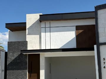 Casa en venta en Rincón de los Encinos