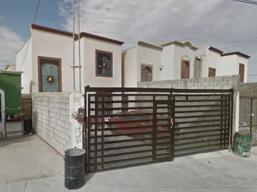 Casa en venta en Rinconada de las Torres IV, Juárez, ubicación estratégica