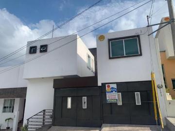 Casa en venta en Rinconada de Los Andes. Con 180m2 de Terreno