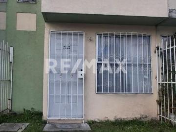 CASA EN VENTA EN RINCONADA DEL VALLE
