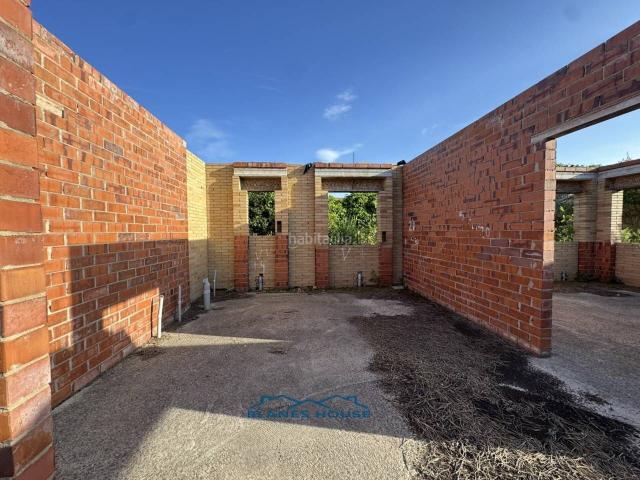Casa en venta en Riudarenes. Venta de casa en Riudarenes de 164 m con jardín y garaje. Casas.