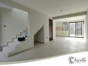 Casa en venta en Rivas Guillen cerca de Av. Valentín Amador y Av. San Pedro