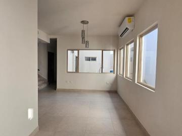 CASA EN VENTA EN RIVELLO RESIDENCIAL MODELO FERRARA