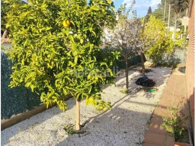 Casa en venta en Roca del Vallès La. Exclusiva casa unifamiliar con jardín y terraza en La Roca del Vallès. Casas Roca del Vallès.