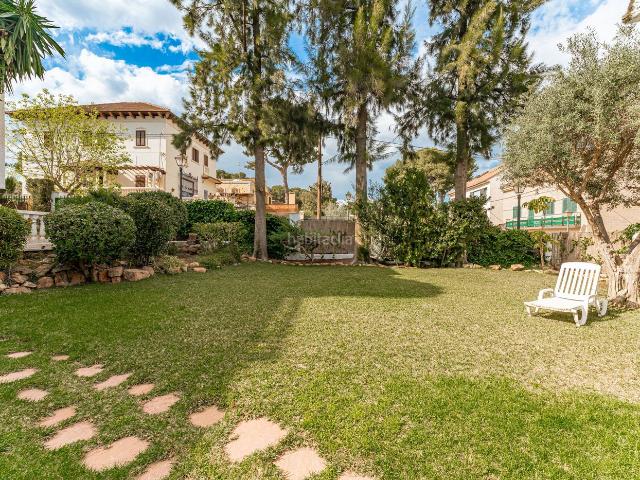 Casa en venta en Rocafort. Casas.
