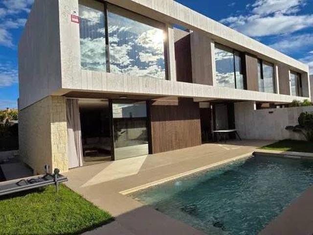 Casa en Venta en Rocafort