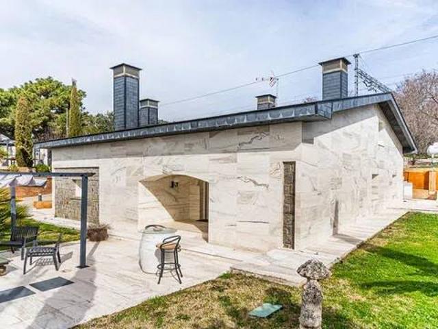 Casa en Venta en Robledo de Chavela