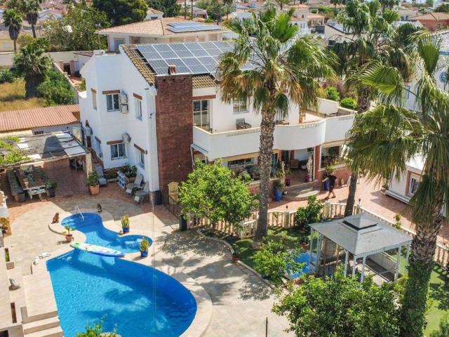 Casa en Venta en Rojales