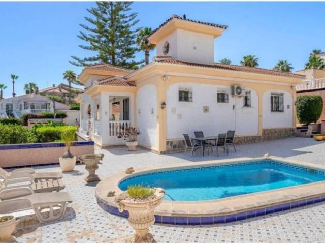 Casa en Venta en Rojales
